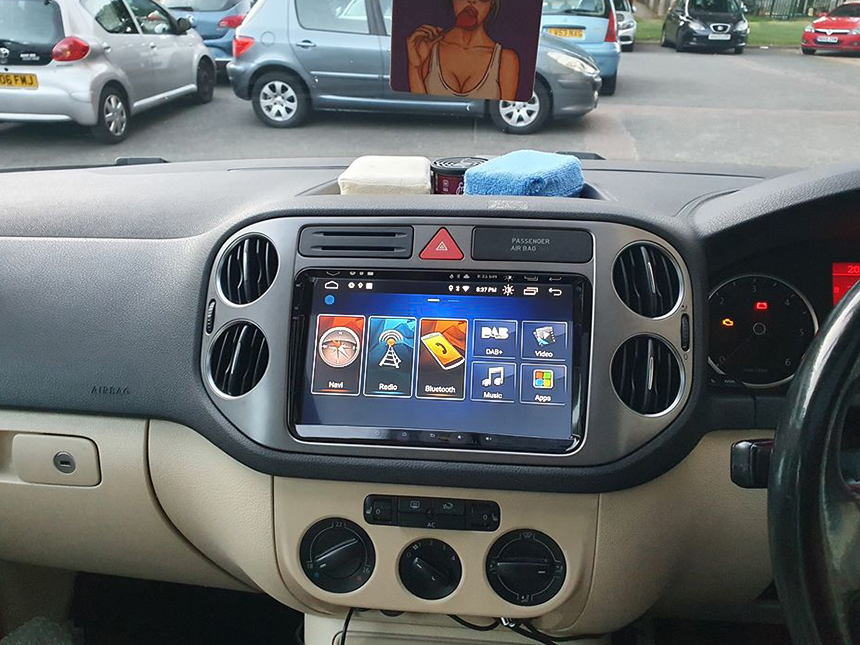 Eonon Mother’s Day Sale  Volkswagen SEAT SKODA Android 10 Head Unit 9 Inch IPS Full Touchscreen Car GPS Navigation Radio with Built-in Apple Car Auto Play Built-in DSP - GA9453B